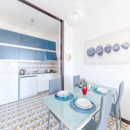 Portofino - Near The Sea, Pool -tennis - Wifi Apartment
