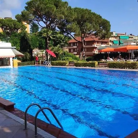 Portofino - Near The Sea, Pool -tennis - Wifi Apartment *